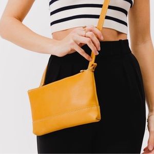 NWOT Fiesta in Sunflower (Portland Leather Goods)